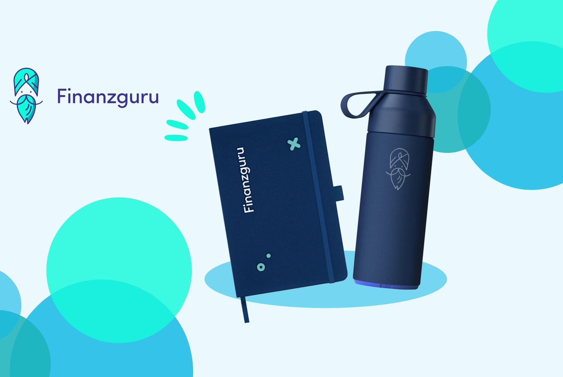 Finanzguru Success Story: Notizbuch und Flasche